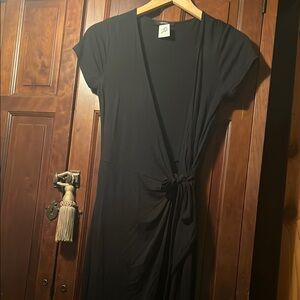 Forever 21 Black Sheath Midi Dress with V-Neck